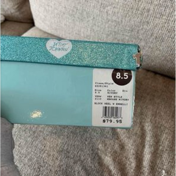 Blue by Betsey Johnson bridal shoe - Picture 3 of 4